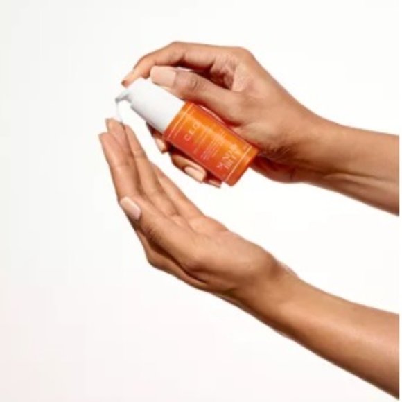 Sunday Riley C.E.O. Vitamin C Brightening Serum, Firm, Antioxidant, NEW-Mini 8ml - Picture 6 of 9